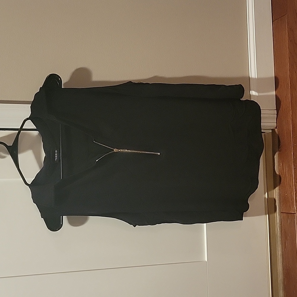 Torrid plus size 1x black tank